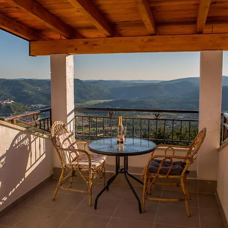 Finderli Holiday home